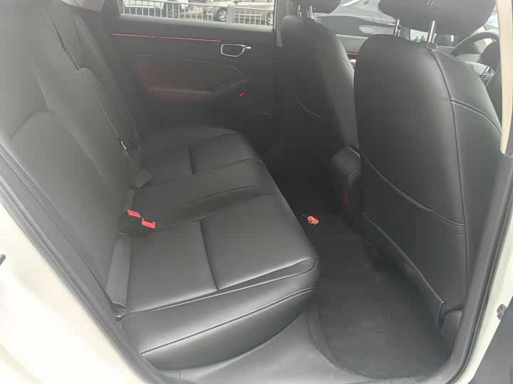 Фото 15 - Honda Civic