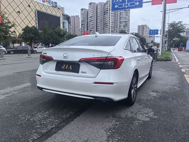 Фото 19 - Honda Civic