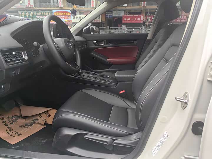 Фото 4 - Honda Civic