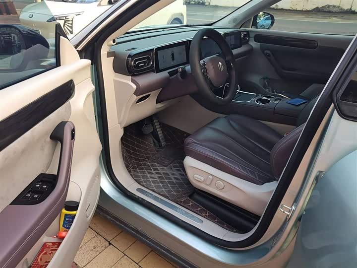 Фото 14 - Leapmotor C11