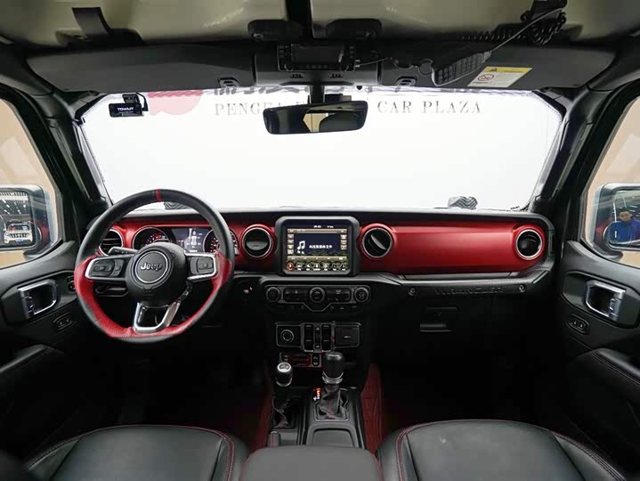 Фото 11 - Jeep Wrangler