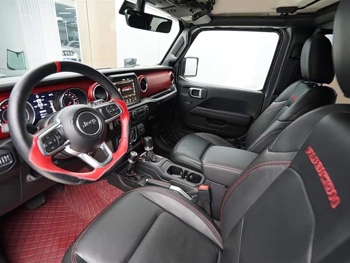 Фото 3 - Jeep Wrangler