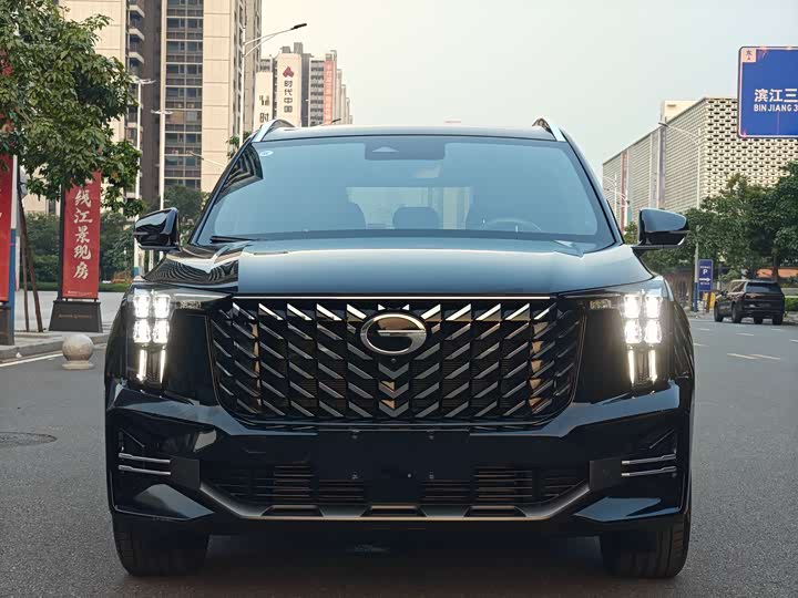 Фото 2 - GAC Trumpchi GS8