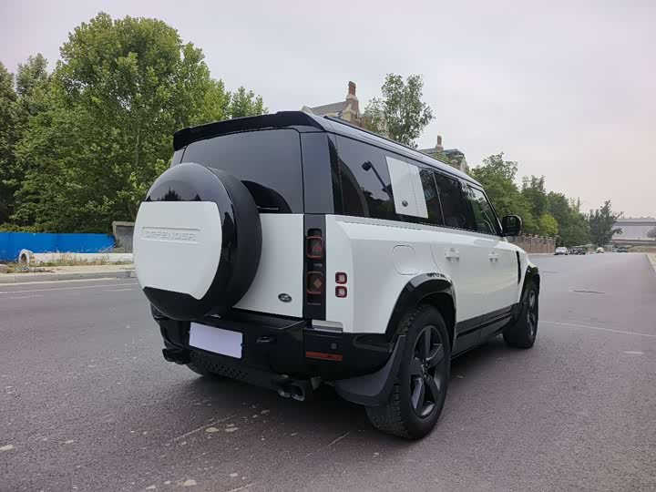 Фото 11 - Land Rover Defender