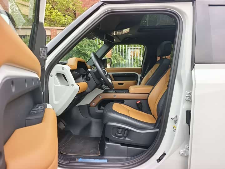 Фото 5 - Land Rover Defender