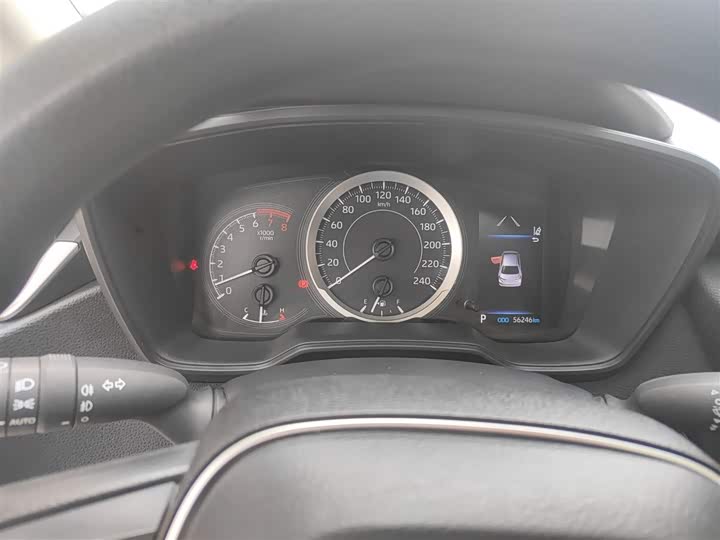 Фото 13 - Toyota Corolla