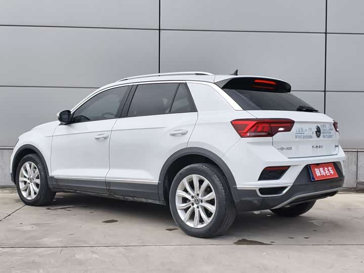 Фото 8 - Volkswagen T-Roc