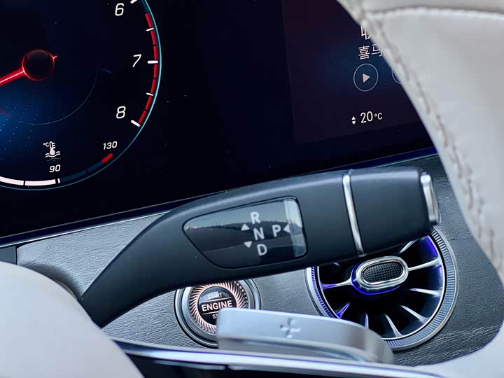 Фото 13 - Mercedes-Benz CLS-Class