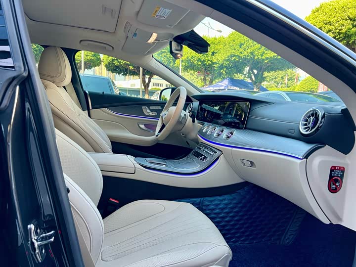 Фото 18 - Mercedes-Benz CLS-Class