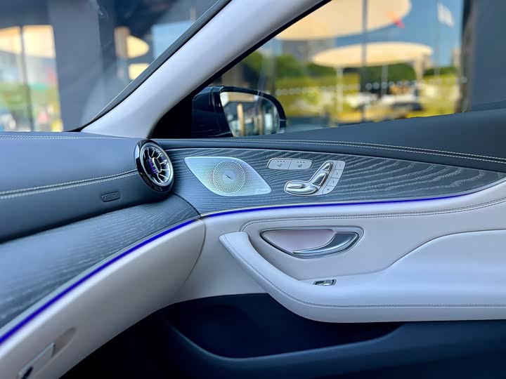 Фото 19 - Mercedes-Benz CLS-Class