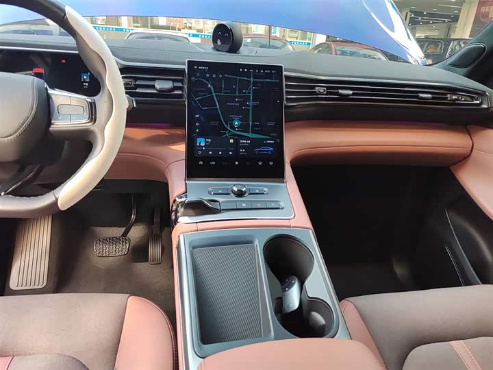 Фото 13 - Nio EC6