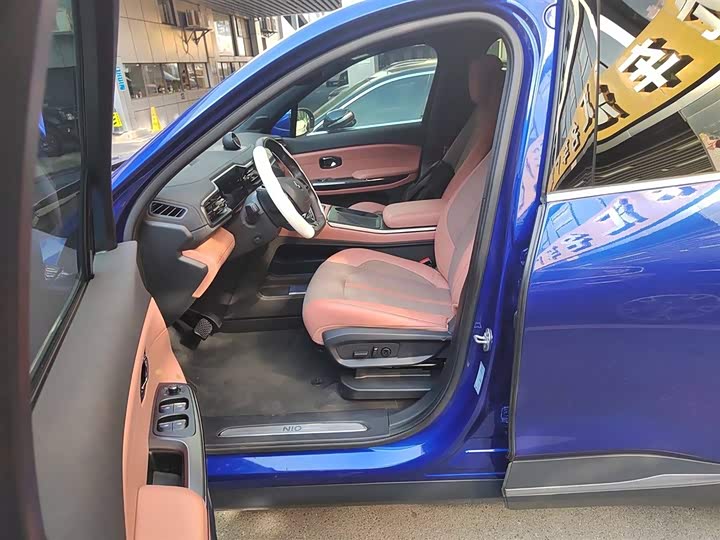 Фото 15 - Nio EC6
