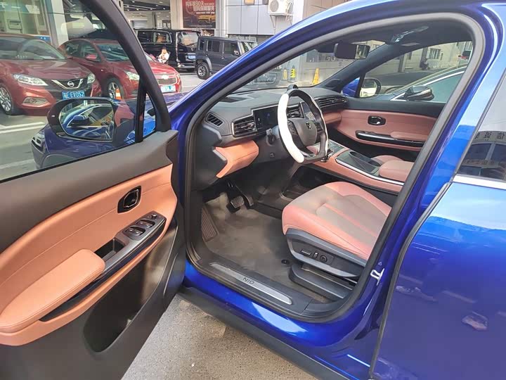 Фото 16 - Nio EC6