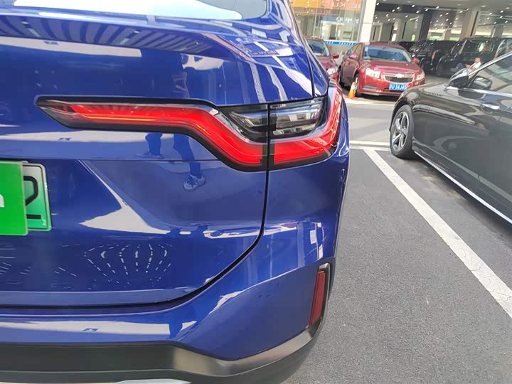 Фото 8 - Nio EC6