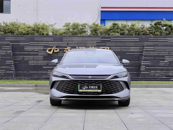 Фото 2 - BYD Qin L