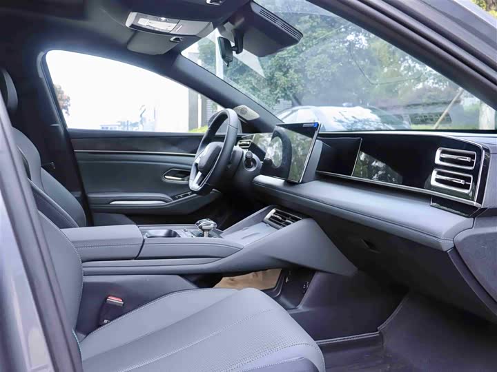 Фото 8 - BYD Qin L