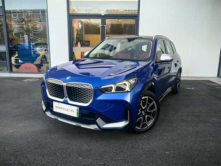 Фото 1 - BMW iX1