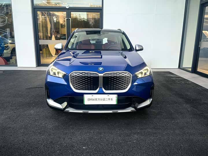 Фото 2 - BMW iX1