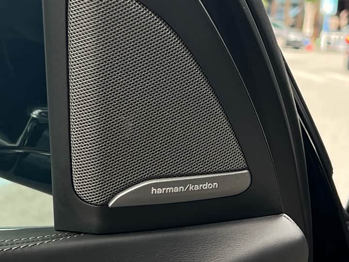 Фото 10 - BMW X7