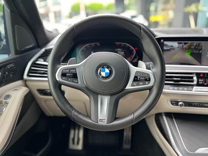 Фото 14 - BMW X7