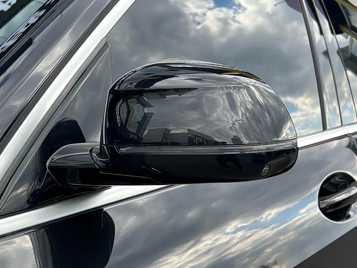 Фото 28 - BMW X7