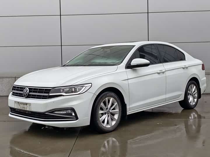 Фото 1 - Volkswagen Bora