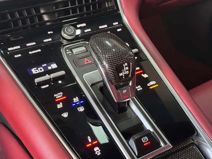 Фото 7 - Porsche Panamera