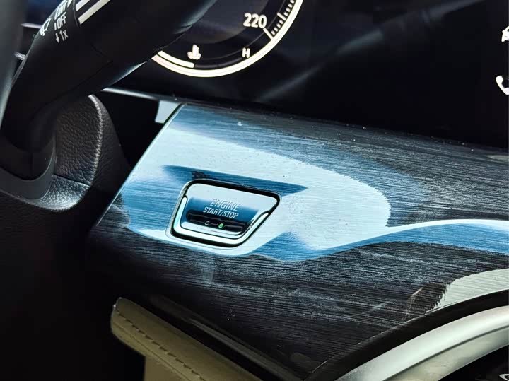 Фото 21 - Buick GL8 ES