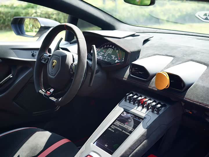 Фото 13 - Lamborghini Huracán