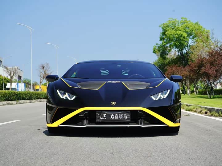 Фото 2 - Lamborghini Huracán