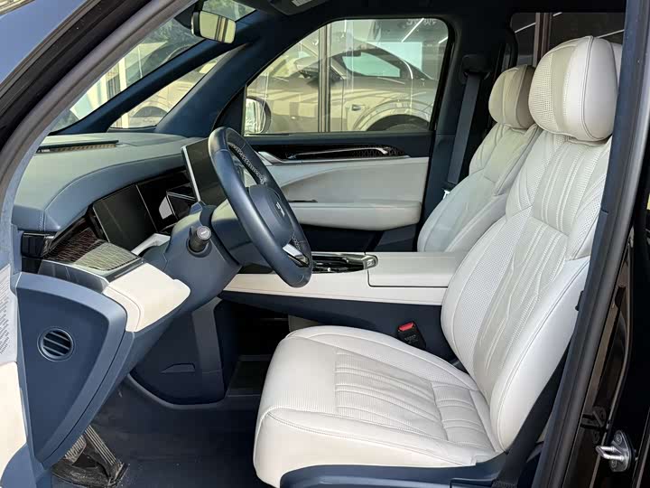 Фото 8 - Zeekr 009