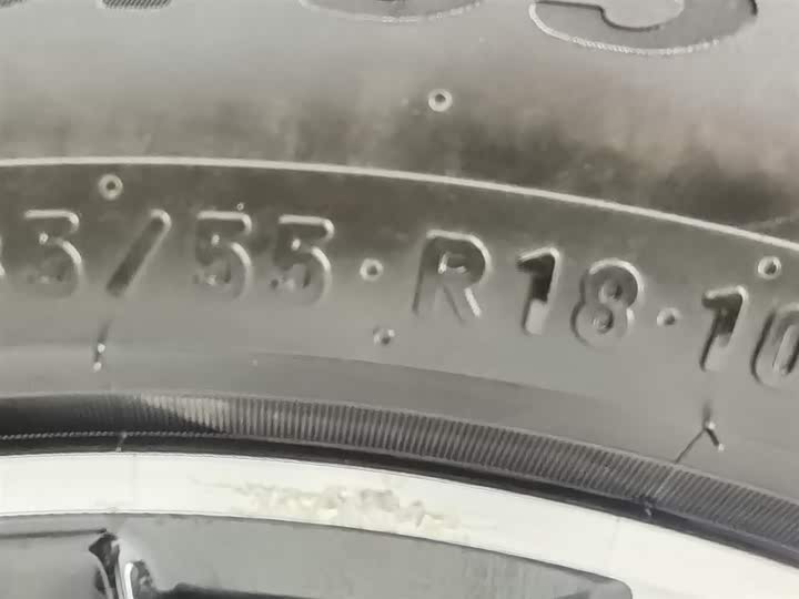 Фото 24 - Volkswagen Tiguan L Pro