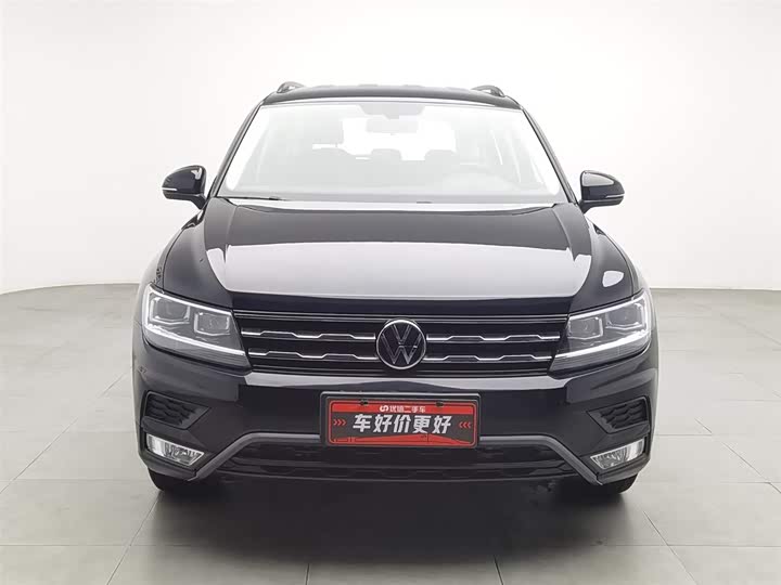 Фото 3 - Volkswagen Tiguan L Pro