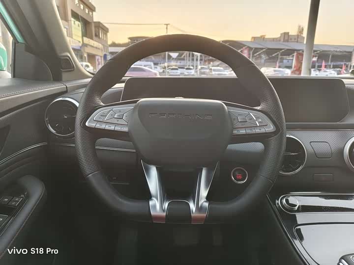 Фото 7 - Dongfeng Forthing T5 EVO