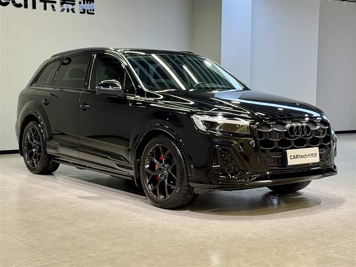 Фото 3 - Audi Q7