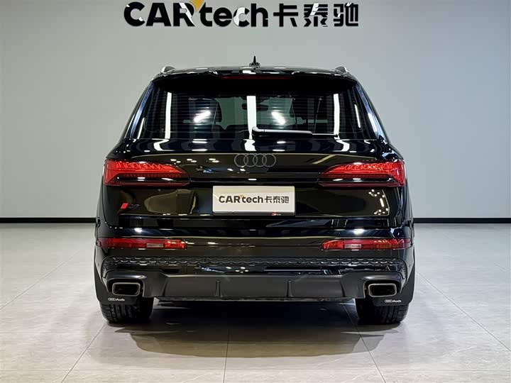 Фото 5 - Audi Q7