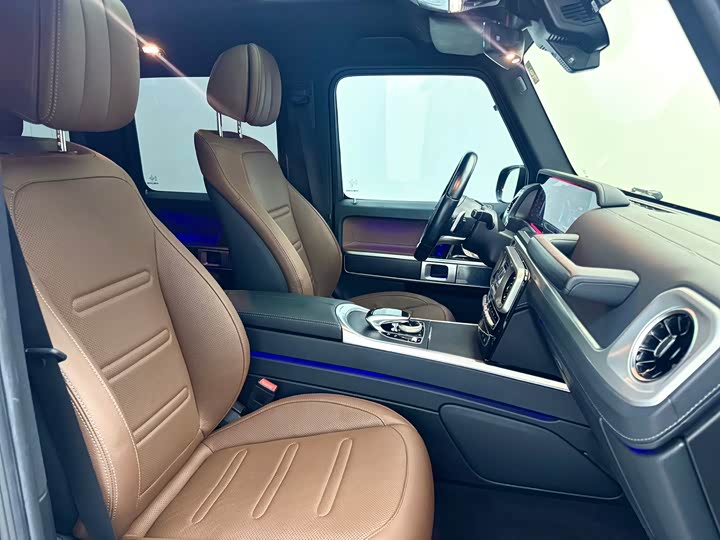 Фото 13 - Mercedes-Benz G-Class