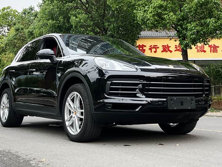 Фото 2 - Porsche Cayenne