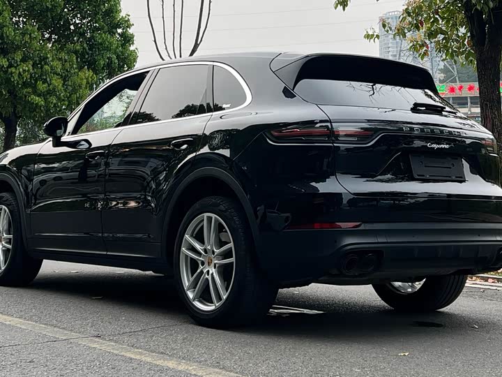 Фото 5 - Porsche Cayenne