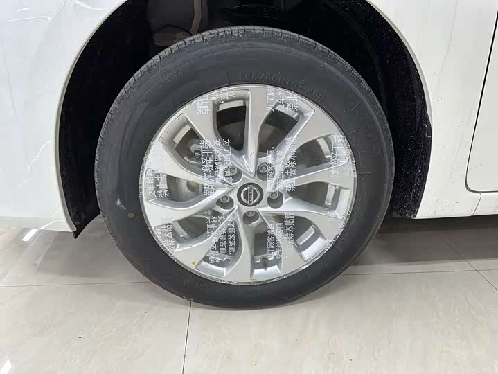 Фото 11 - Nissan Sylphy