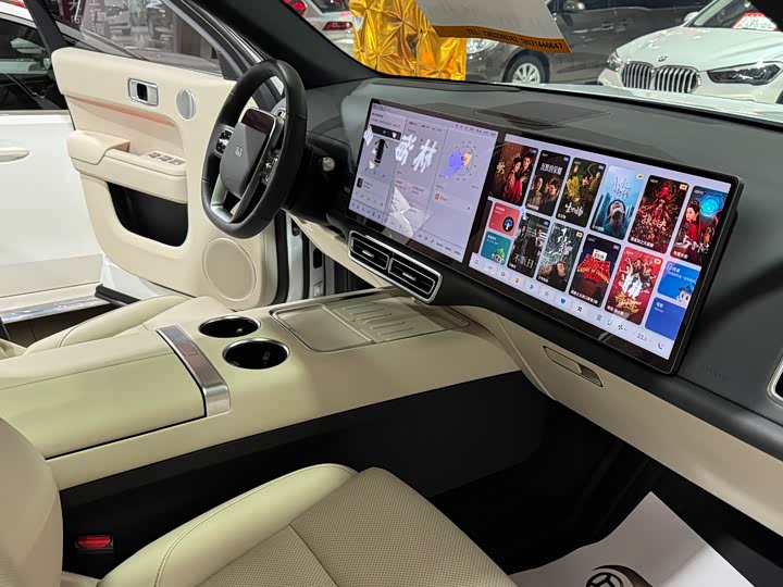 Фото 16 - LiXiang L7