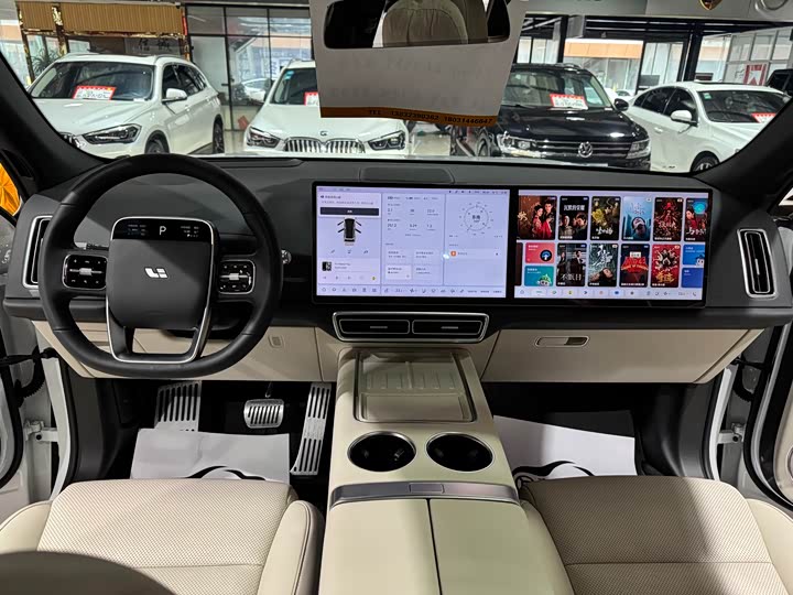 Фото 21 - LiXiang L7