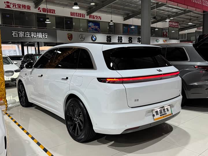 Фото 32 - LiXiang L7