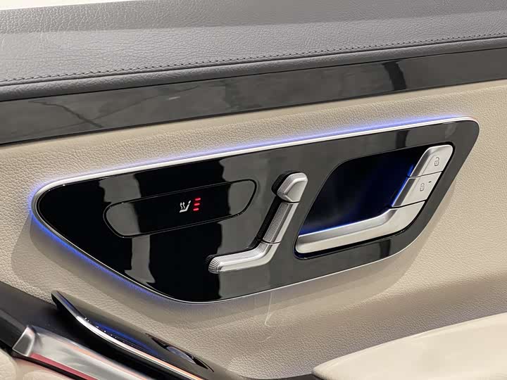 Фото 12 - Mercedes-Benz S-Class