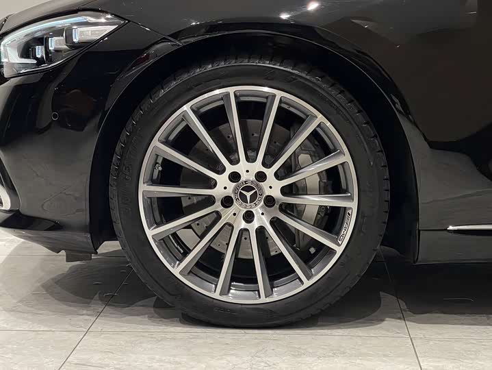 Фото 4 - Mercedes-Benz S-Class