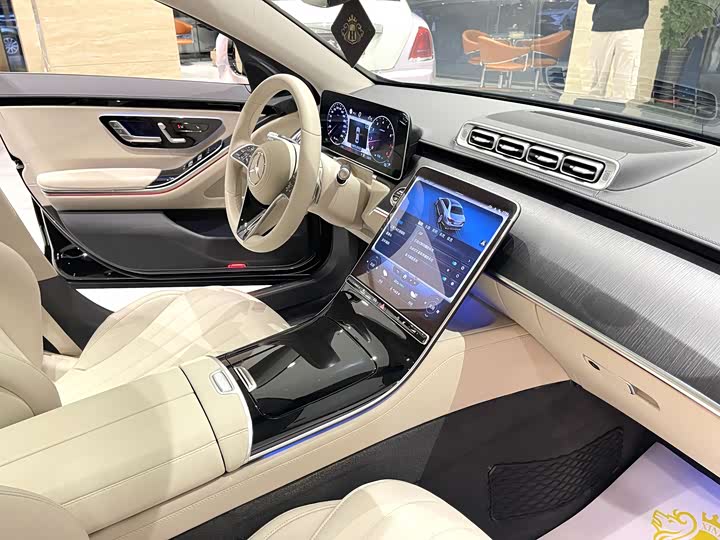 Фото 9 - Mercedes-Benz S-Class