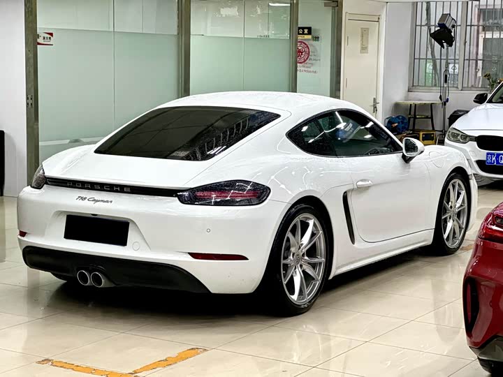 Фото 3 - Porsche 718