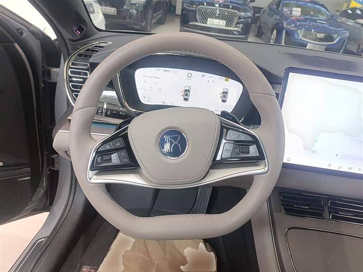 Фото 11 - BYD Han