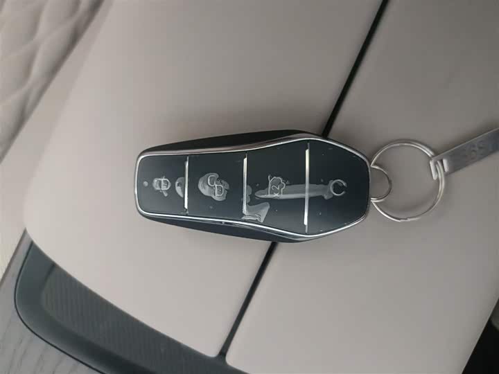 Фото 9 - BYD Han