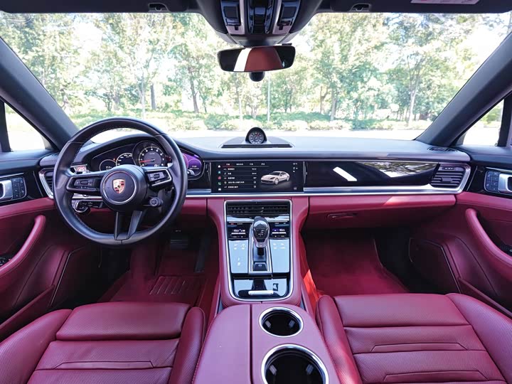 Фото 11 - Porsche Panamera